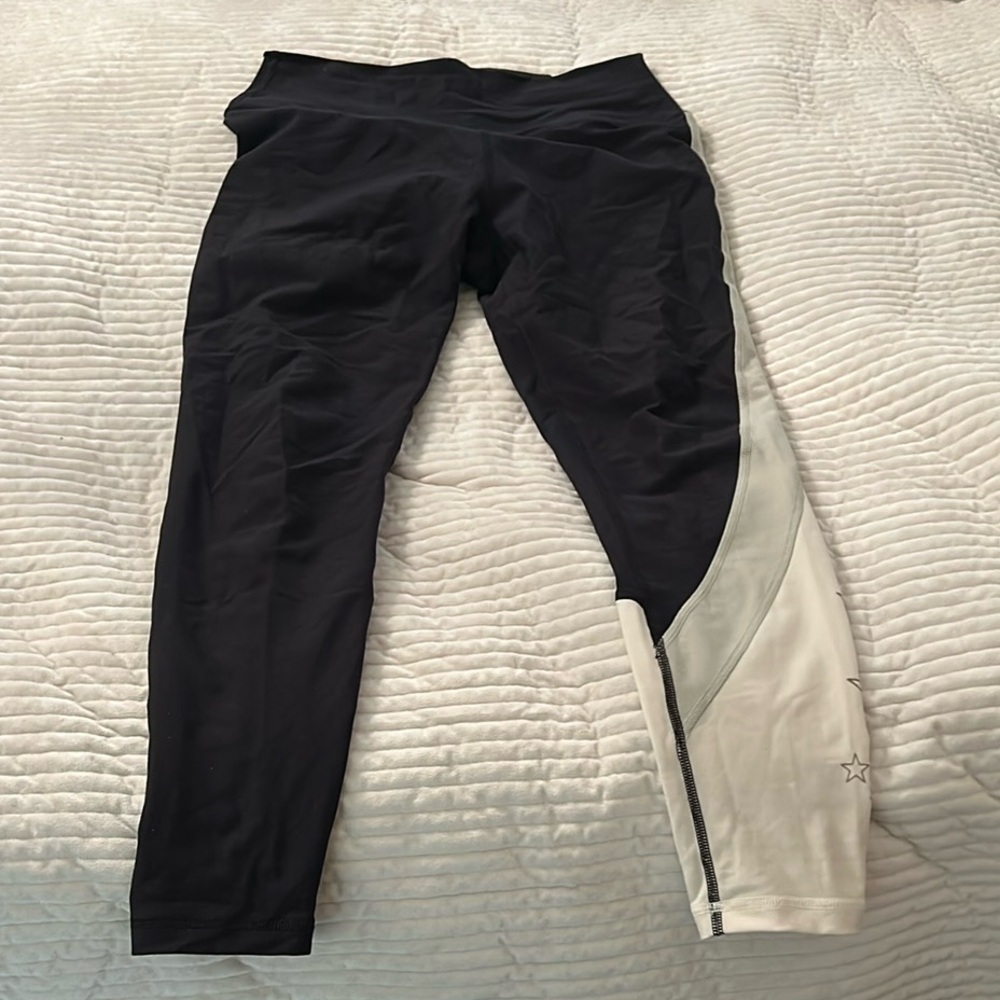 Black and White Star Leggings